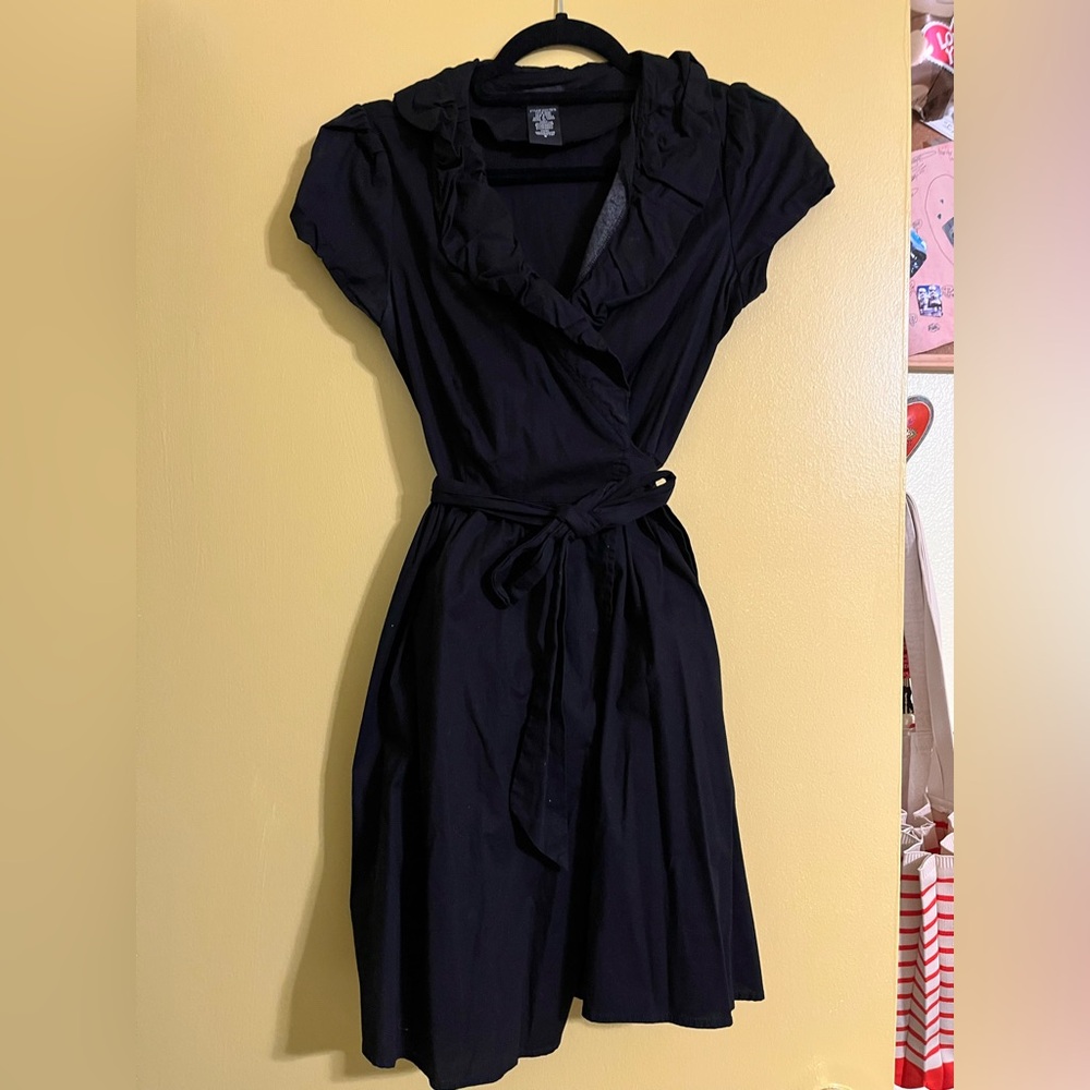 Classic Black Wrap Dress with Ruffled Collar